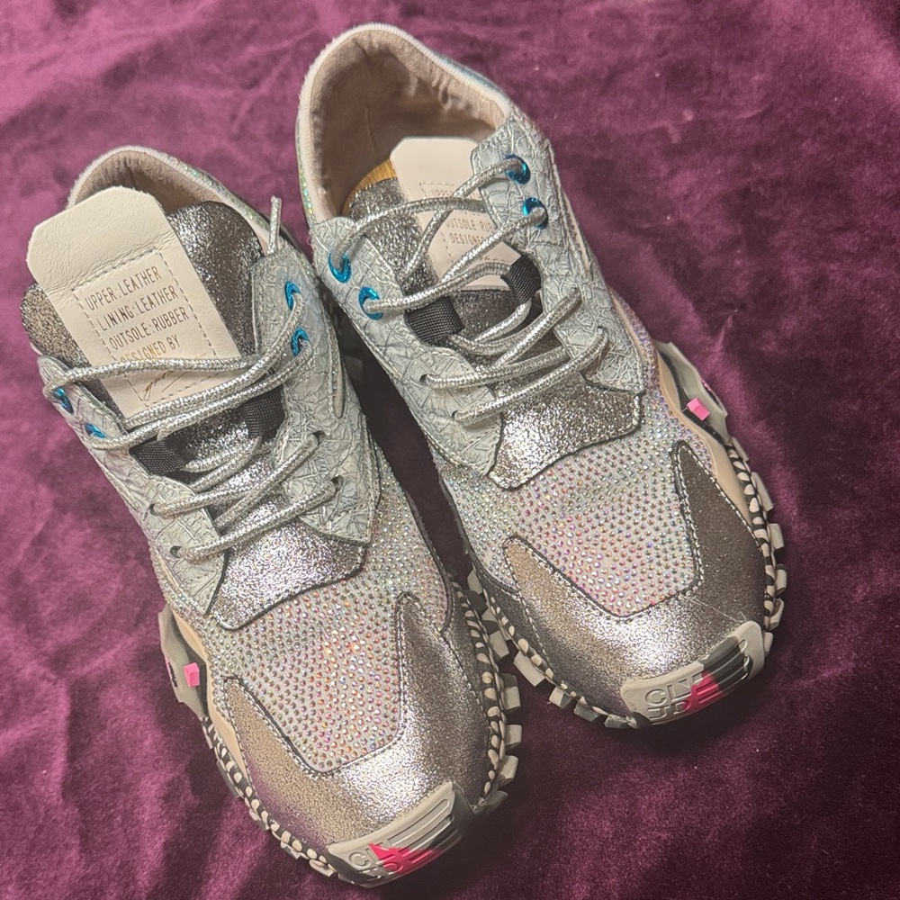 Stylish Silver Glitter Sneakers - Picture 2 of 7